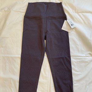 NWT Beyond Yoga Feline Jacquard Grey High Waisted Midi Legging